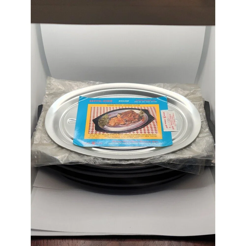 NEW Nordicware Premium Heat & Serve Sizzling Platter  set of 4